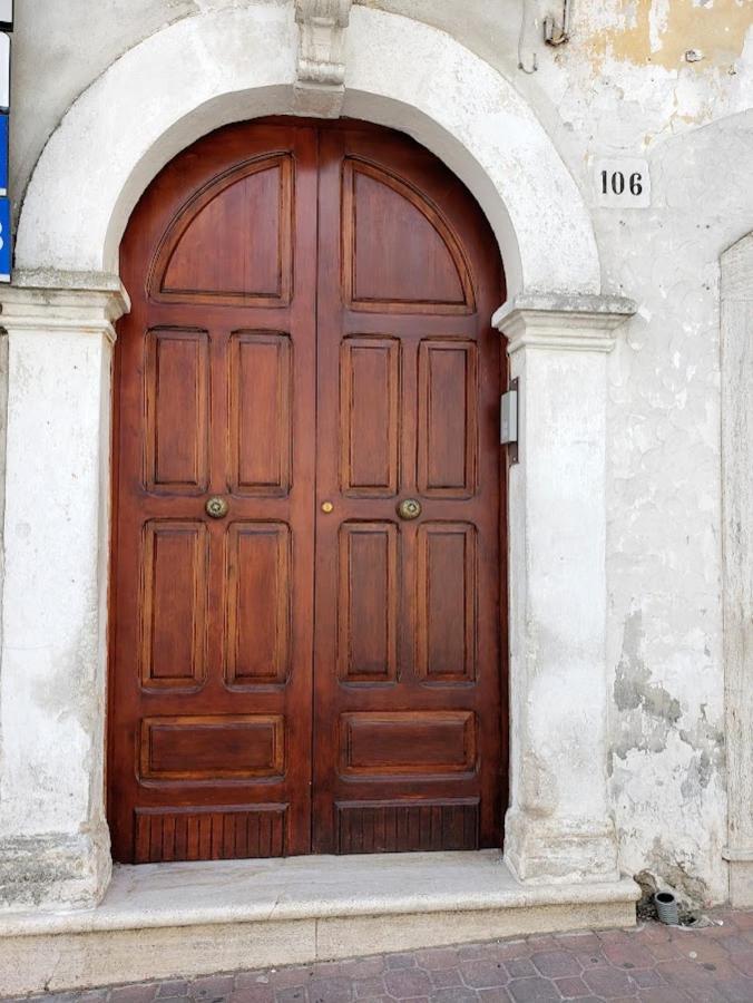 Appartement Dimora Maggi Al Corso - Affitti Brevi Italia à Monte SantʼAngelo Extérieur photo